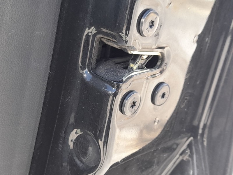 Recambio de cerradura puerta delantera derecha para dacia duster (hm_) 1.6 sce 115 (hmm1) referencia OEM IAM 805024778R  