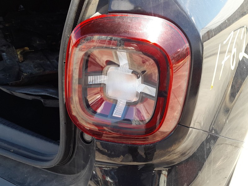 Recambio de piloto trasero derecho para dacia duster (hm_) 1.6 sce 115 (hmm1) referencia OEM IAM 265503601R  