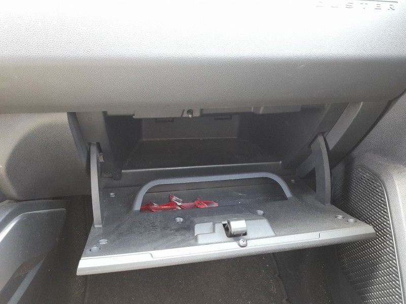 Recambio de guantera para dacia duster (hm_) 1.6 sce 115 (hmm1) referencia OEM IAM 682527161R  