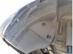 PLASTICO PASE RUEDA TRAS. DCH. 767480689R 