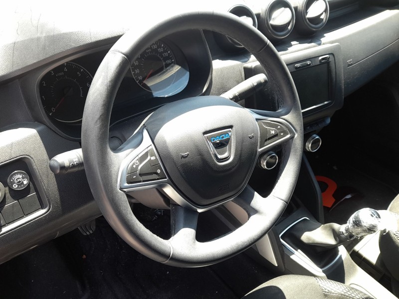 Recambio de volante para dacia duster (hm_) 1.6 sce 115 (hmm1) referencia OEM IAM 484007585R  