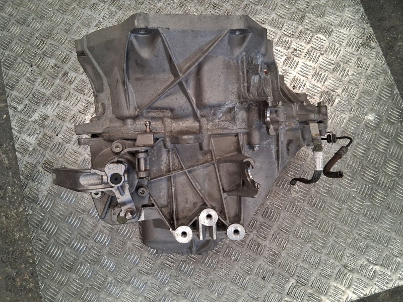 Recambio de caja cambios para bmw 2 active tourer (f45) 216 d referencia OEM IAM 23008685381  GS659DG