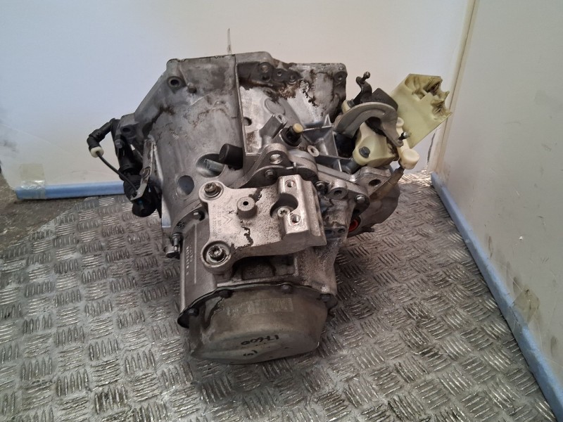 Recambio de caja cambios para citroën c-elysee (dd_) 1.6 bluehdi 100 referencia OEM IAM 20ET30  8479478B