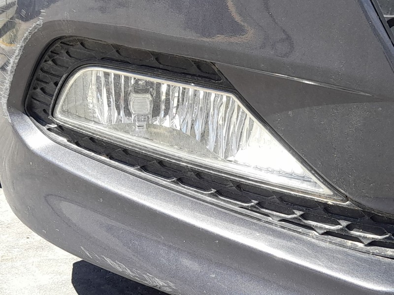 Recambio de faro antiniebla derecho para hyundai i20 ii (gb, ib) 1.2 referencia OEM IAM 92202C8400  