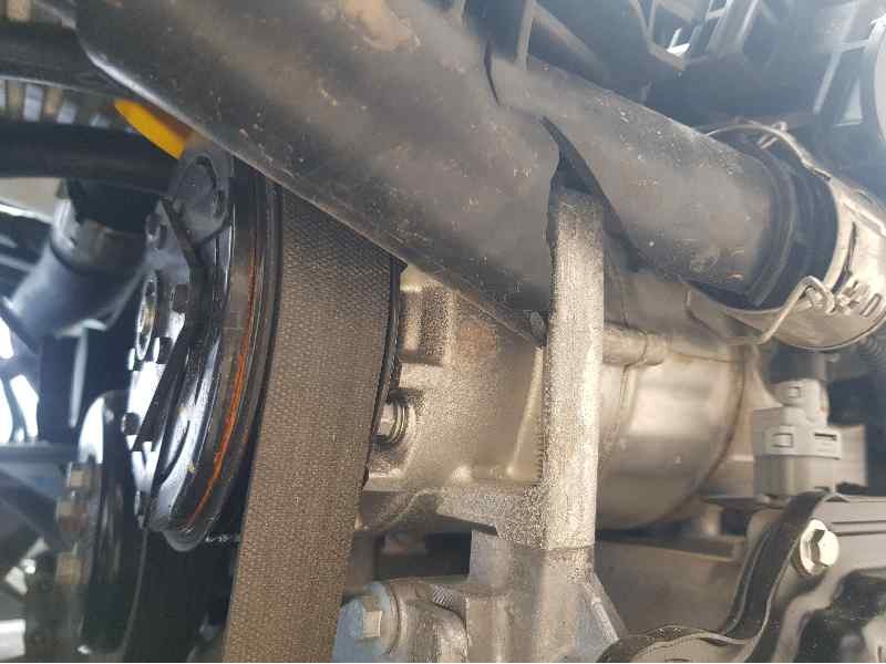 Recambio de compresor aire acondicionado para renault clio v techno referencia OEM IAM 926004423R  