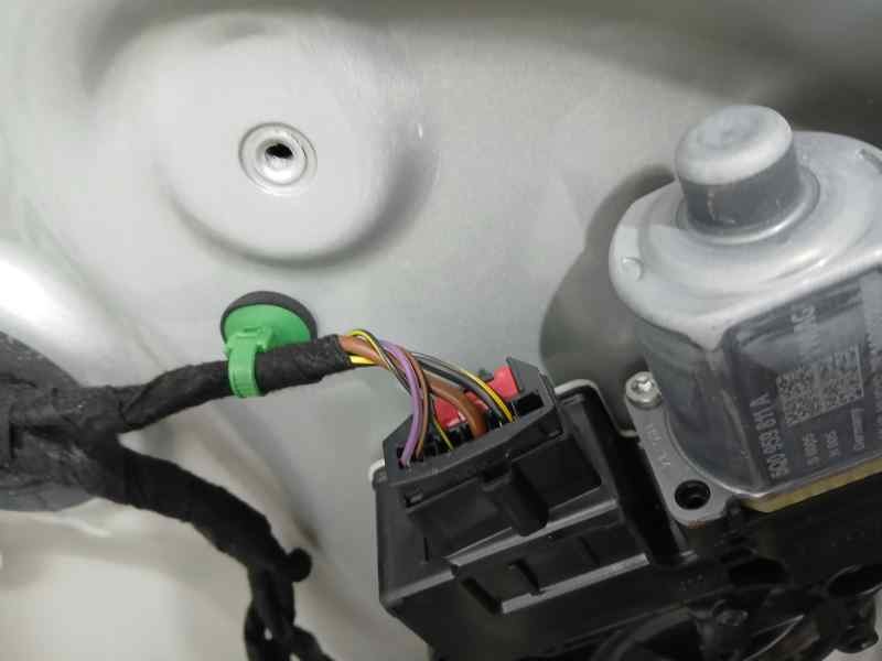 Recambio de elevalunas trasero izquierdo para seat leon st (5f8) fr referencia OEM IAM 5F9839461D  ELECTRICO