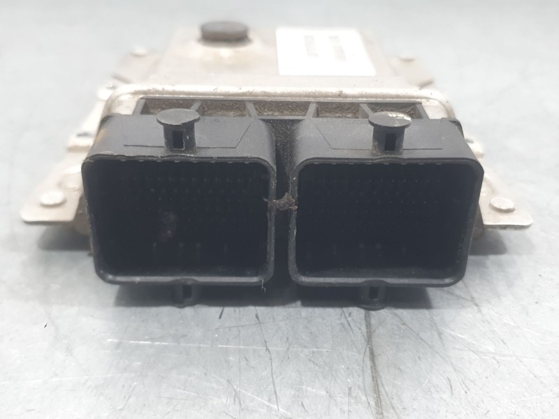 Recambio de centralita motor uce para fiat 500 (312_) 1.2 lpg (312axa1a) referencia OEM IAM 52111374  