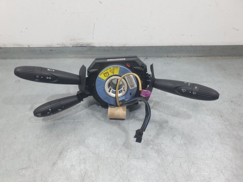 Recambio de mando luces y limpia para fiat 500 (312_) 1.2 lpg (312axa1a) referencia OEM IAM 7356746920  