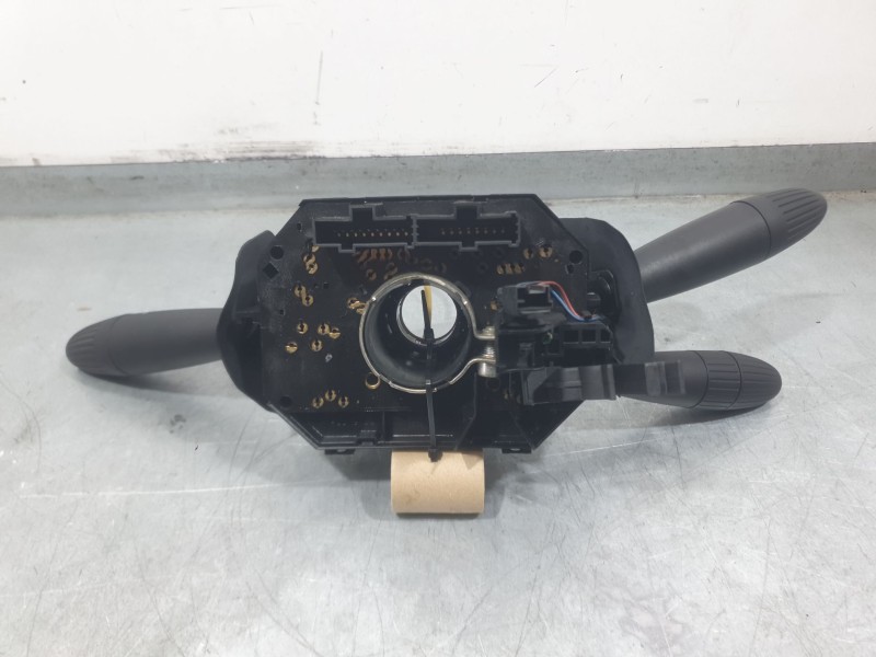 Recambio de mando luces y limpia para fiat 500 (312_) 1.2 lpg (312axa1a) referencia OEM IAM 7356746920  