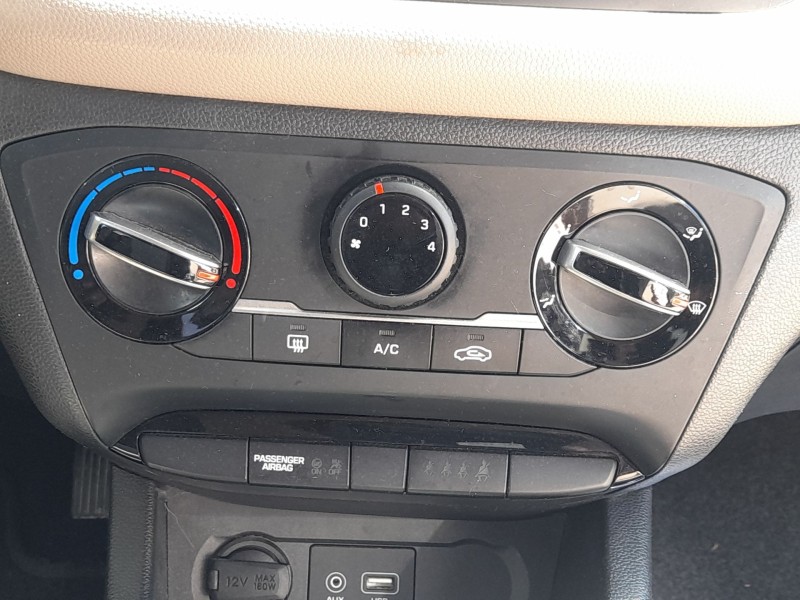 Recambio de mando calefaccion / aire acondicionado para hyundai i20 ii (gb, ib) 1.2 referencia OEM IAM 97250C8010SDH  