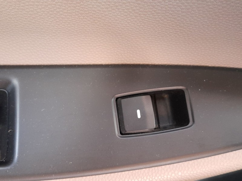 Recambio de mando elevalunas trasero izquierdo para hyundai i20 ii (gb, ib) 1.2 referencia OEM IAM 93580C70104X  