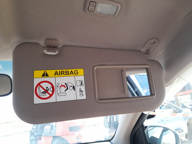 Recambio de parasol derecho para hyundai i20 ii (gb, ib) 1.2 referencia OEM IAM 85220C8400TRY  