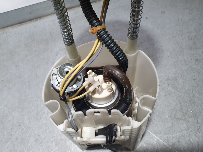 Recambio de aforador para jeep cherokee kl longitude referencia OEM IAM 68109892AC A2C84446600 