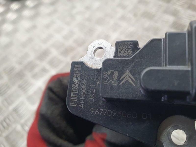 Recambio de caudalimetro para citroën jumpy furgon control m referencia OEM IAM 9677093080 AFH50M27 HITACHI