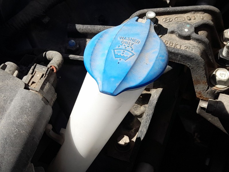 Recambio de deposito limpia para hyundai i20 ii (gb, ib) 1.2 referencia OEM IAM 98610C8100 98620C8010 
