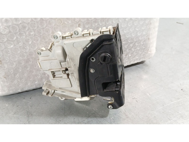 Recambio de cerradura puerta trasera derecha para audi q3 (8ub, 8ug) 2.0 tdi quattro referencia OEM IAM 8K0839016G  