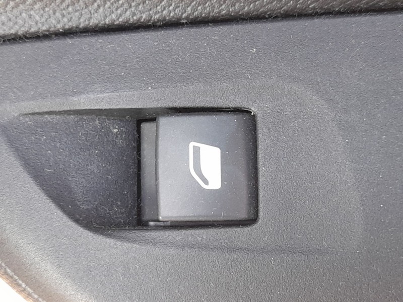 Recambio de mando elevalunas trasero derecho para opel corsa f (p2jo) 1.2 (68) referencia OEM IAM 98044803ZD  