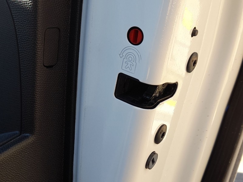 Recambio de cerradura puerta trasera derecha para opel corsa f (p2jo) 1.2 (68) referencia OEM IAM 9844412880  