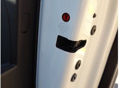 CERRADURA PUERTA TRASERA DERECHA 9844412880 