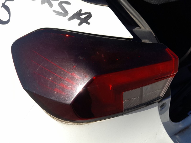 Recambio de piloto trasero izquierdo exterior para opel corsa f (p2jo) 1.2 (68) referencia OEM IAM 9829317380  