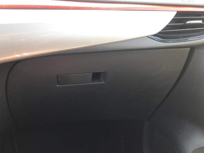 Recambio de guantera para opel corsa f (p2jo) 1.2 (68) referencia OEM IAM 98322499ZD  
