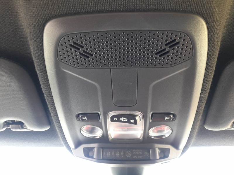 Recambio de luz interior para opel corsa f (p2jo) 1.2 (68) referencia OEM IAM 96781445ZD  