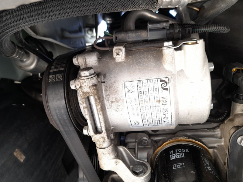 Recambio de compresor aire acondicionado para opel corsa f (p2jo) 1.2 (68) referencia OEM IAM 1666721780 9828684880 