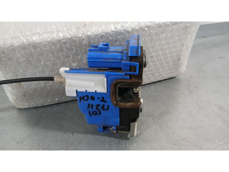 Recambio de cerradura puerta trasera derecha para fiat 500l (351_, 352_) 1.4 (199lyb1b) referencia OEM IAM 51884141  