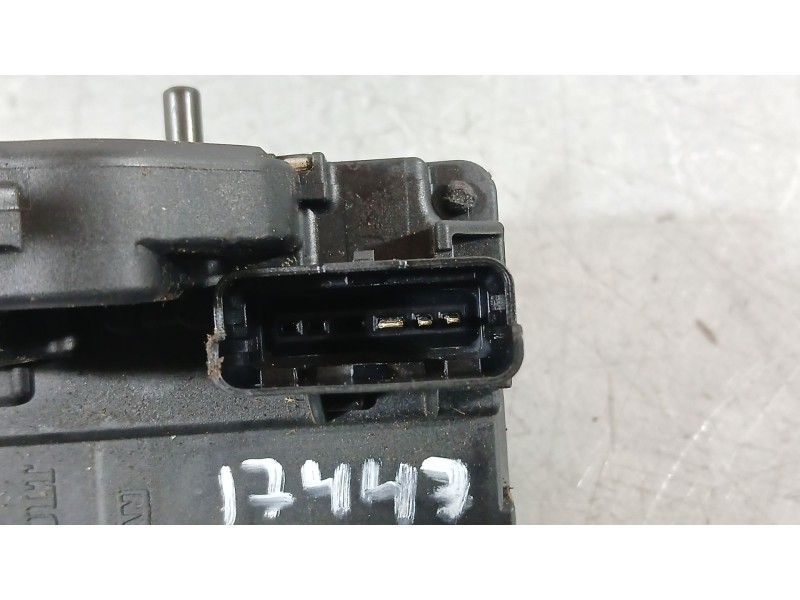 Recambio de cerradura puerta trasera derecha para nissan qashqai i (j10, nj10) 2.0 dci a las 4 ruedas referencia OEM IAM 82500JD