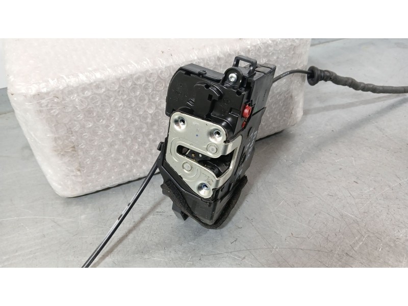 Recambio de cerradura puerta trasera derecha para hyundai ix20 (jc) 1.6 crdi referencia OEM IAM 814201K000 814201K020 