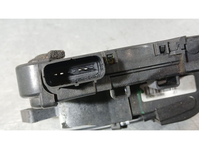 Recambio de cerradura puerta trasera derecha para hyundai ix20 (jc) 1.6 crdi referencia OEM IAM 814201K000 814201K020 