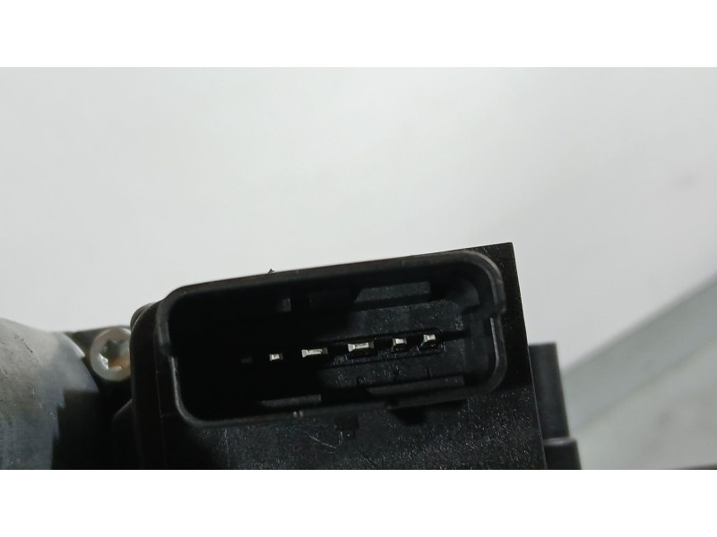 Recambio de elevalunas delantero izquierdo para peugeot 3008 ii suv (mc_, mr_, mj_, m4_) 1.5 bluehdi 130 referencia OEM IAM 9840