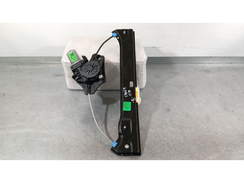 Recambio de elevalunas trasero derecho para mg mg 3 (5lfp) mg3 1.5 referencia OEM IAM 11318545  