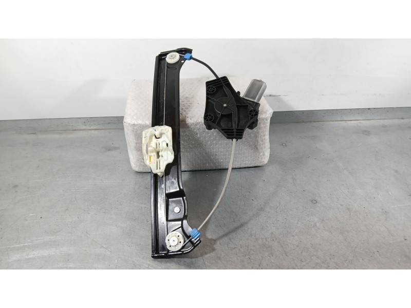 Recambio de elevalunas trasero derecho para mg mg 3 (5lfp) mg3 1.5 referencia OEM IAM 11318545  