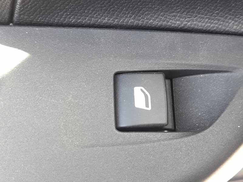 Recambio de mando elevalunas trasero izquierdo para opel corsa f (p2jo) 1.2 (68) referencia OEM IAM 98044803ZD  