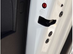 CERRADURA PUERTA TRASERA DERECHA 9844412880 