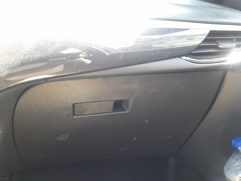 Recambio de guantera para opel corsa f (p2jo) 1.2 (68) referencia OEM IAM 98322499ZD  