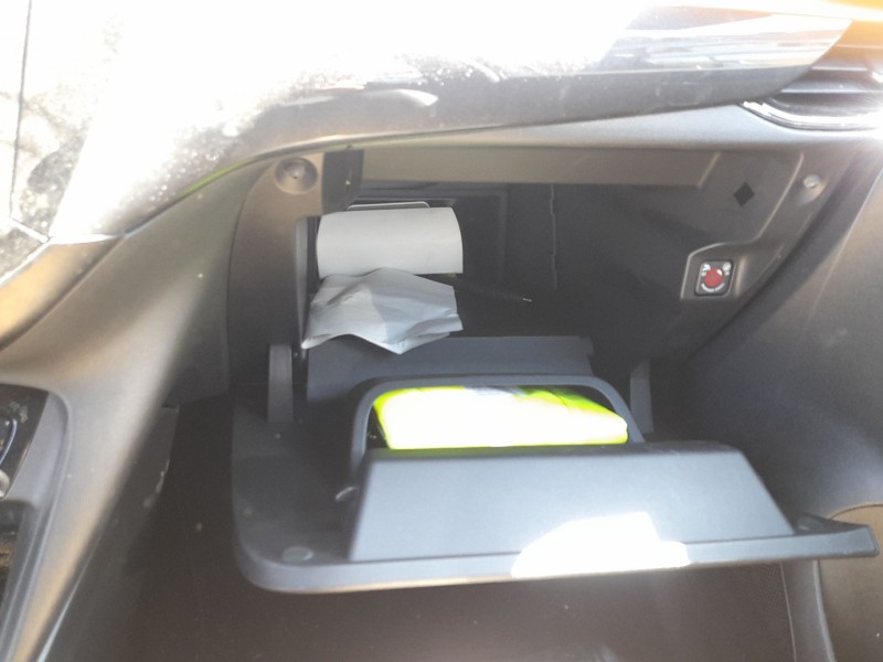 Recambio de guantera para opel corsa f (p2jo) 1.2 (68) referencia OEM IAM 98322499ZD  