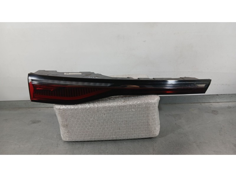 Recambio de piloto trasero izquierdo interior para renault megane e-tech suv ev60 referencia OEM IAM 265553457R  