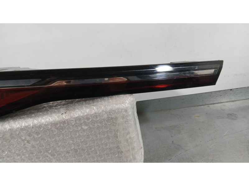 Recambio de piloto trasero izquierdo interior para renault megane e-tech suv ev60 referencia OEM IAM 265553457R  