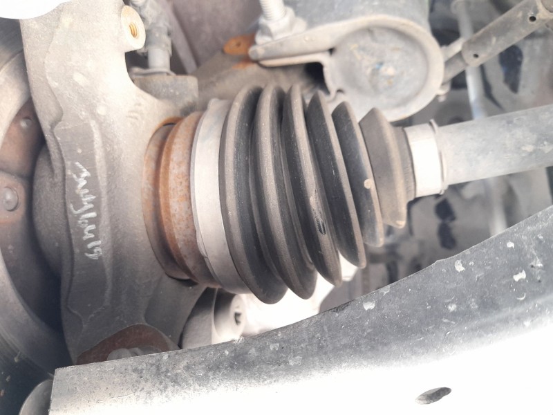 Recambio de transmision delantera izquierda para opel corsa f (p2jo) 1.2 (68) referencia OEM IAM 1647577280 9825391080 