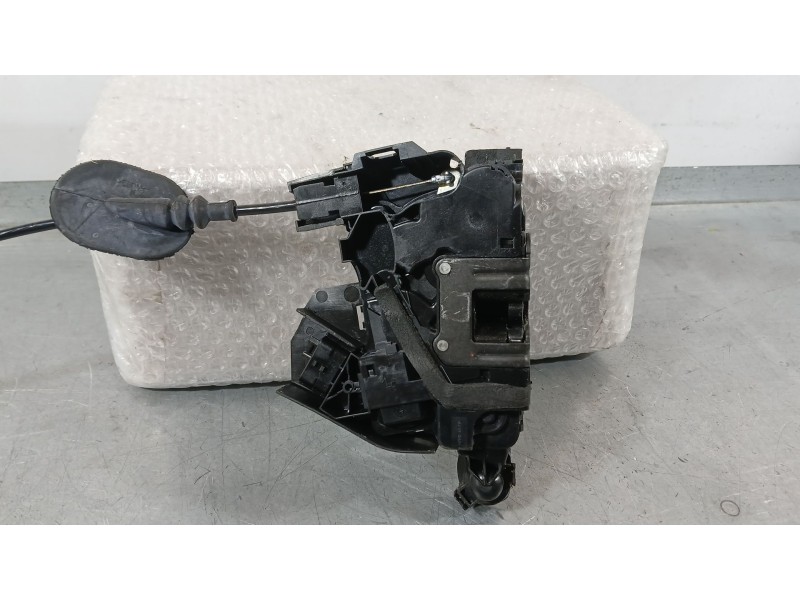 Recambio de cerradura puerta delantera izquierda para renault talisman (lp_) 1.5 dci 110 referencia OEM IAM 805035694R  16943026