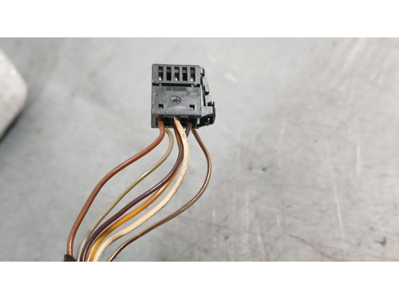 Recambio de retrovisor izquierdo para volkswagen polo v (6r1, 6c1) 1.6 tdi referencia OEM IAM 8R18575010AR ELECTRICO 6 CABLES 