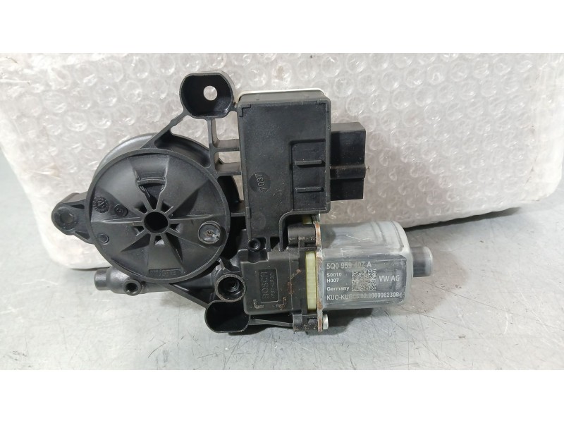 Recambio de motor elevalunas trasero izquierdo para seat leon (5f1) style visio edition referencia OEM IAM 5Q0959407A  013082272