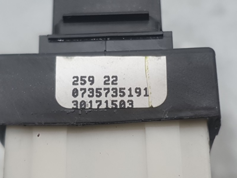 Recambio de mando elevalunas trasero derecho para fiat tipo station wagon (356_, 357_) 1.5 t4 hybrid referencia OEM IAM 73573519