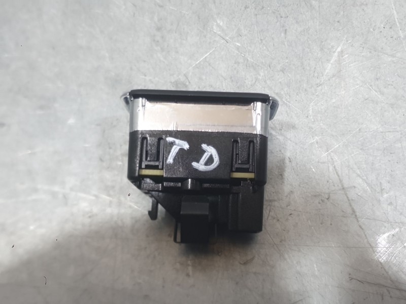 Recambio de mando elevalunas trasero derecho para mercedes-benz clase b sports tourer (w246, w242) b 200 cdi / d (246.208) refer