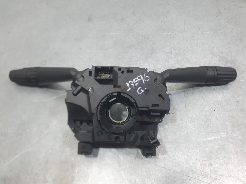 Recambio de mando luces y limpia para fiat tipo station wagon (356_, 357_) 1.5 t4 hybrid referencia OEM IAM 7357754170  