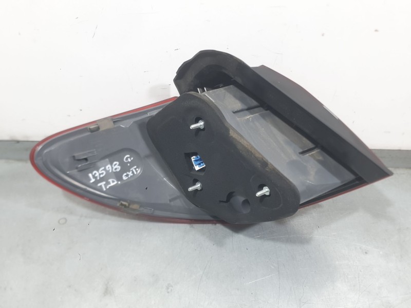 Recambio de piloto trasero derecho exterior para mercedes-benz clase b sports tourer (w246, w242) b 200 cdi / d (246.208) refere