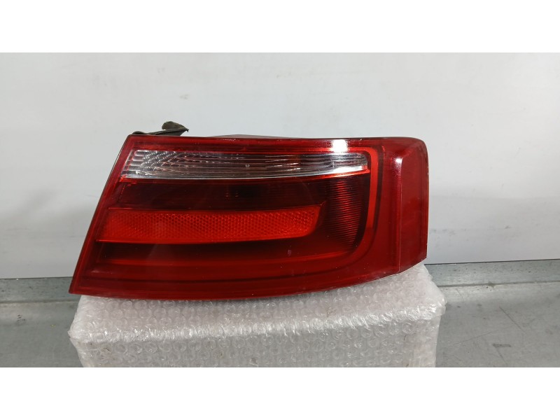Recambio de piloto trasero derecho exterior para audi a5 (8t3) 3.0 tdi quattro referencia OEM IAM 8T0945096 ROZADO 