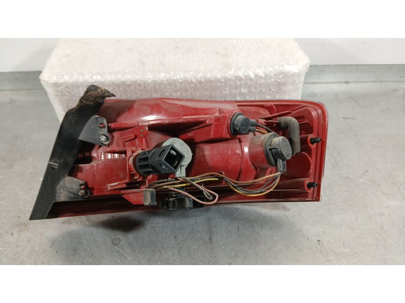 Recambio de piloto trasero izquierdo exterior para audi a5 (8t3) 3.0 tdi quattro referencia OEM IAM 8T0945095  
